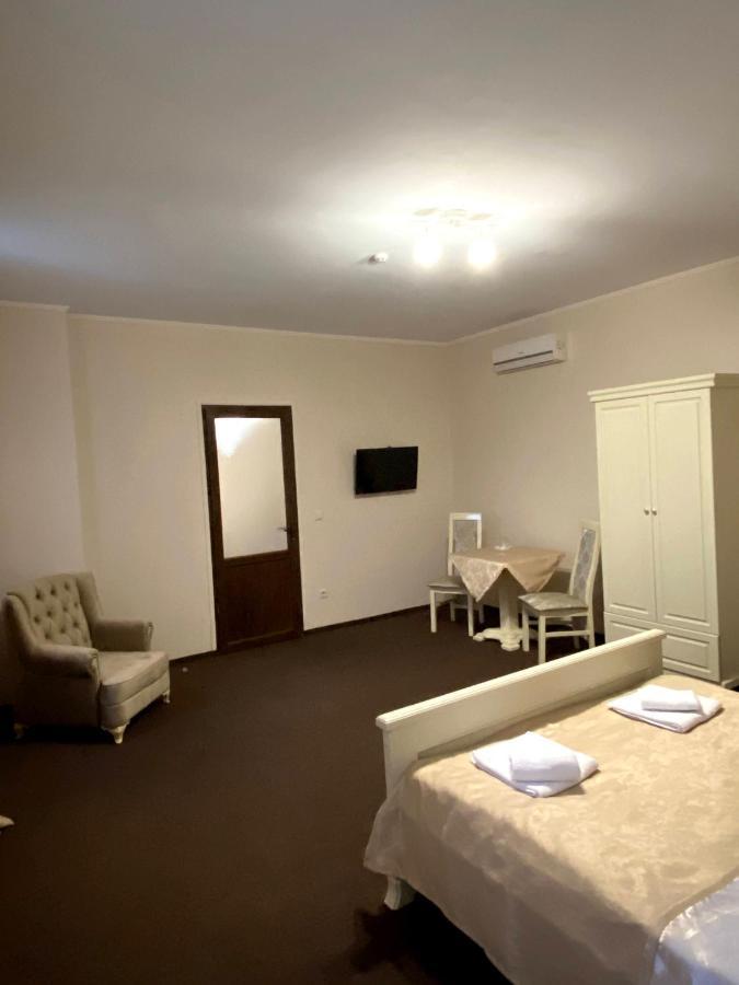 Hotel New Continent Bushtyno Exterior foto
